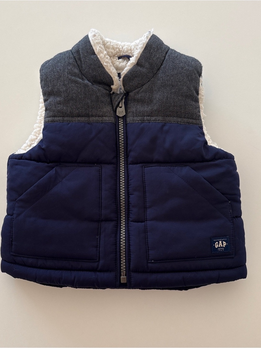 GAP Navy & Gray Sherpa-Lined Baby Puffer Vest, 12-18M